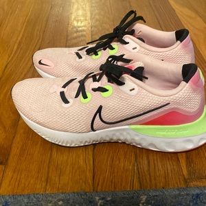 Nike renew